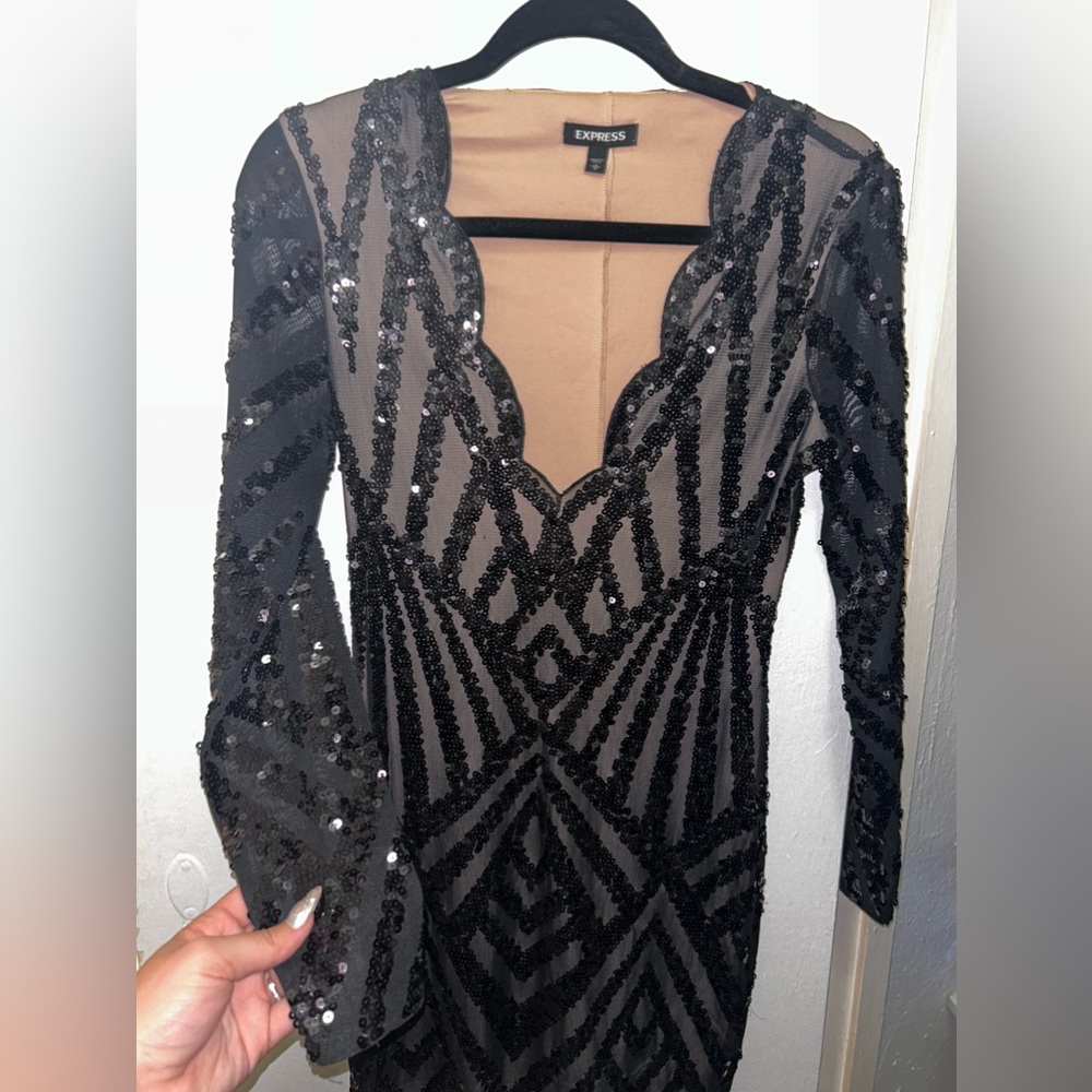 Express sparkly little black dress, form-fitting and chic